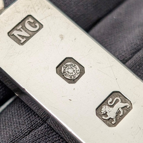 1977年 英国 純銀製 ジュビリーインゴットペンダント 17g ネックレス付